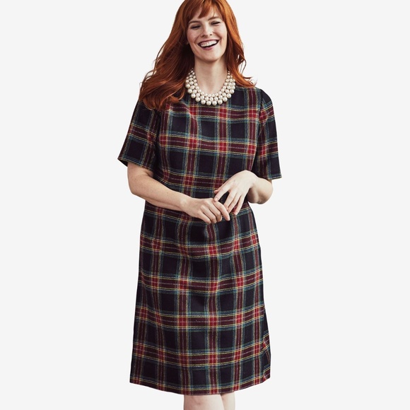 Dresses & Skirts - NWT Classic Plaid dress